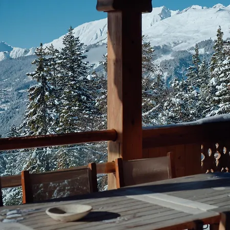 Szálloda Lecrans 5*